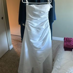 David’s Bridal strapless dress size 8